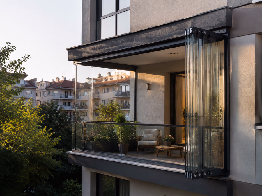 Katlanır cam balkon kanatlarının açık konumu